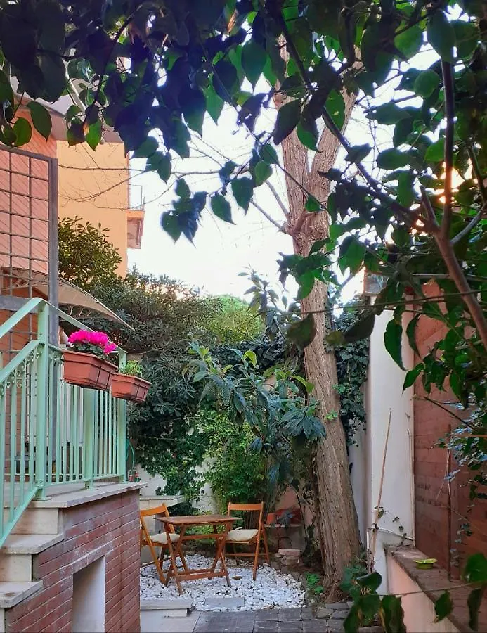 Casa Galante Ostia Centro Apartment