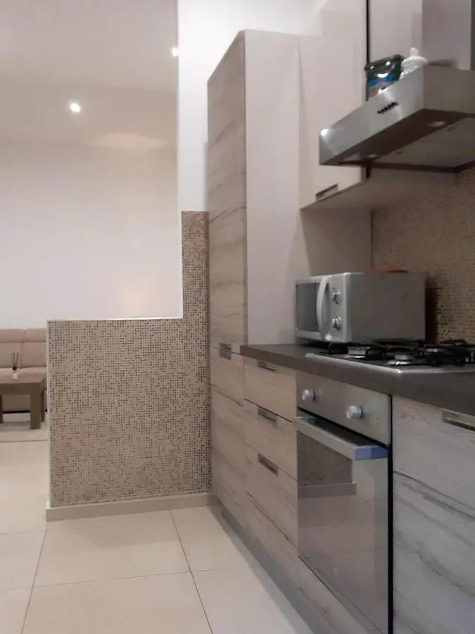 Casa Galante Ostia Centro Apartment